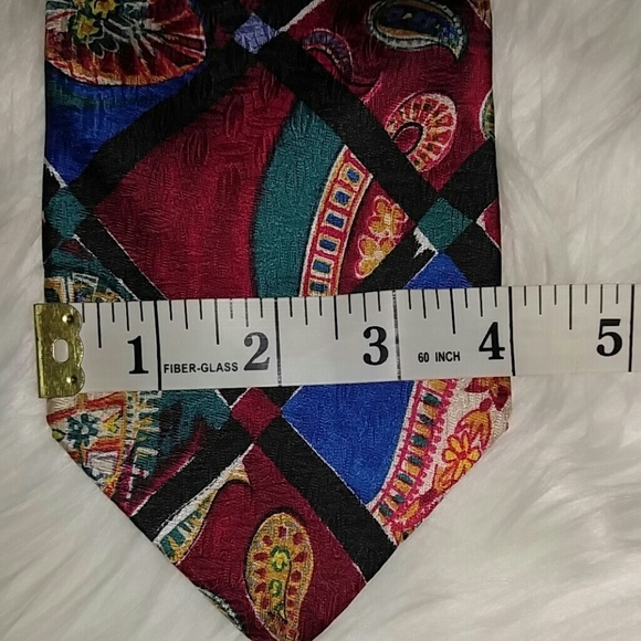 Gorgeous Paisley Italian Silk Tie 56" - Picture 3 of 4